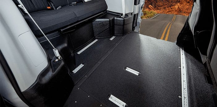 RVan : Véhicule adapté Chrysler Grand Caravan : Revêtement de plancher durable